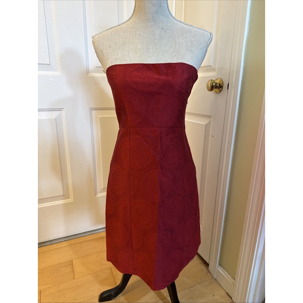 RED Theory Strapless Red Dress Women Size 4 Wool Blend Circular Pattern